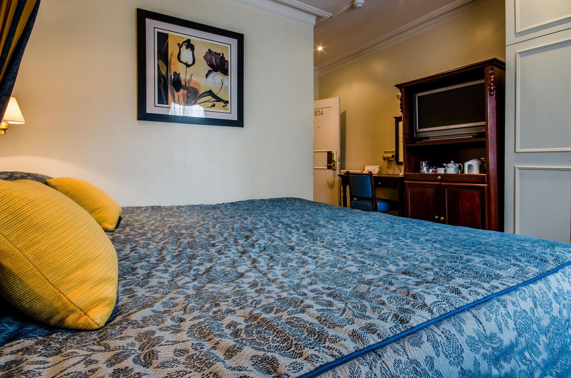 Hotel La Place Лондон Екстериор снимка