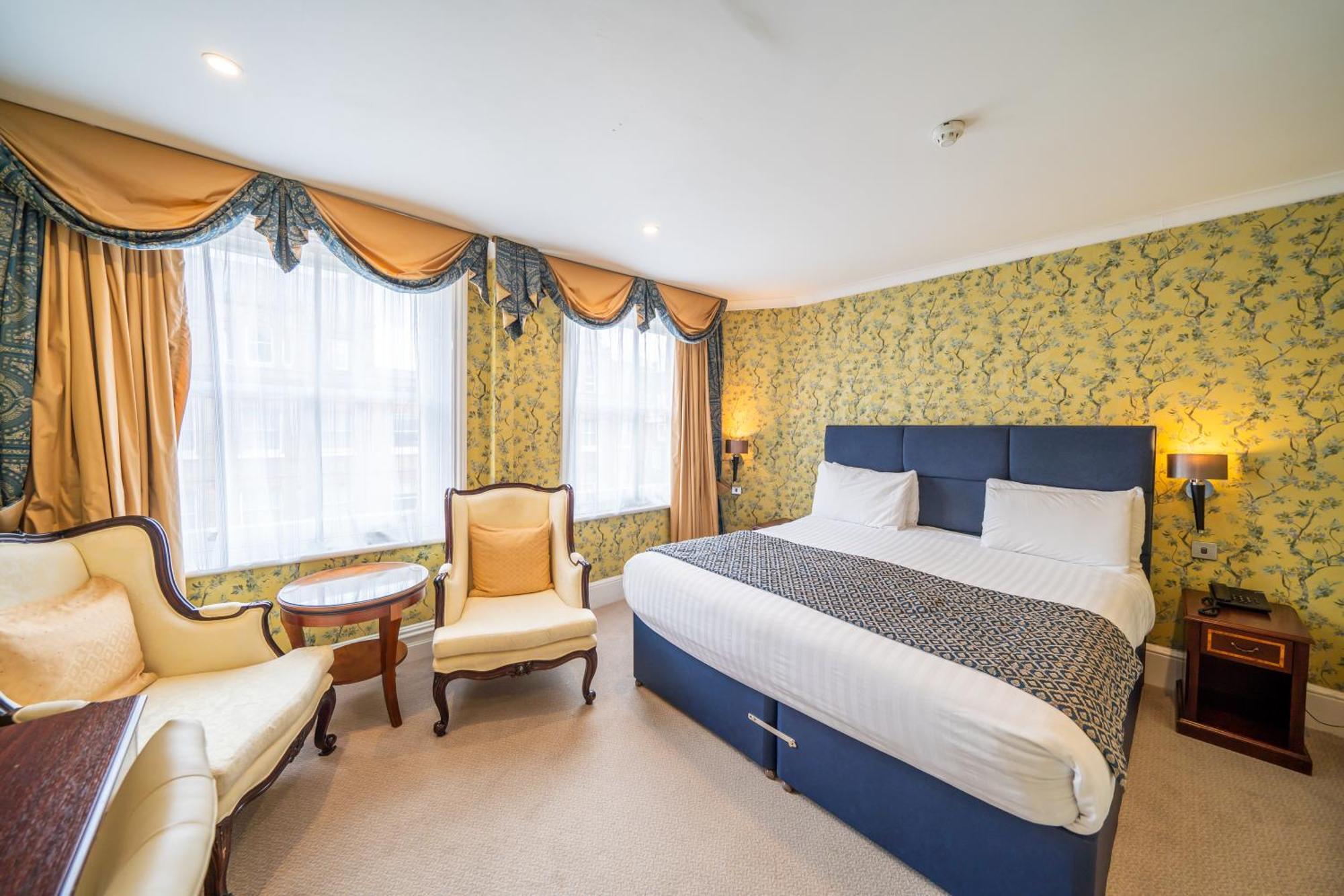 Hotel La Place Лондон Екстериор снимка
