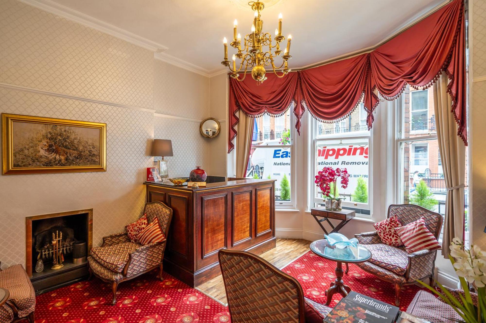 Hotel La Place Лондон Екстериор снимка