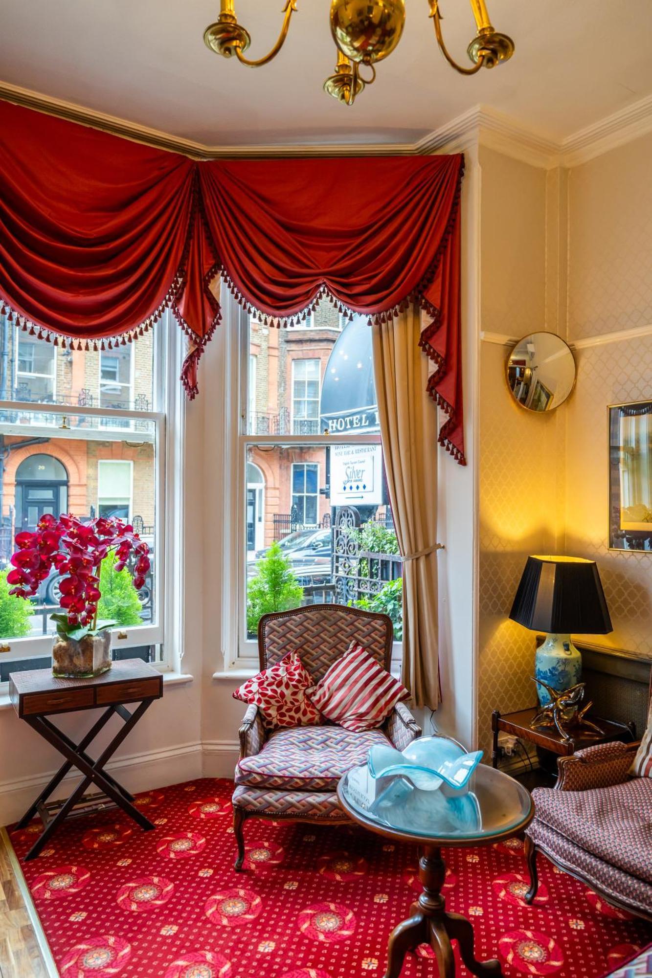 Hotel La Place Лондон Екстериор снимка