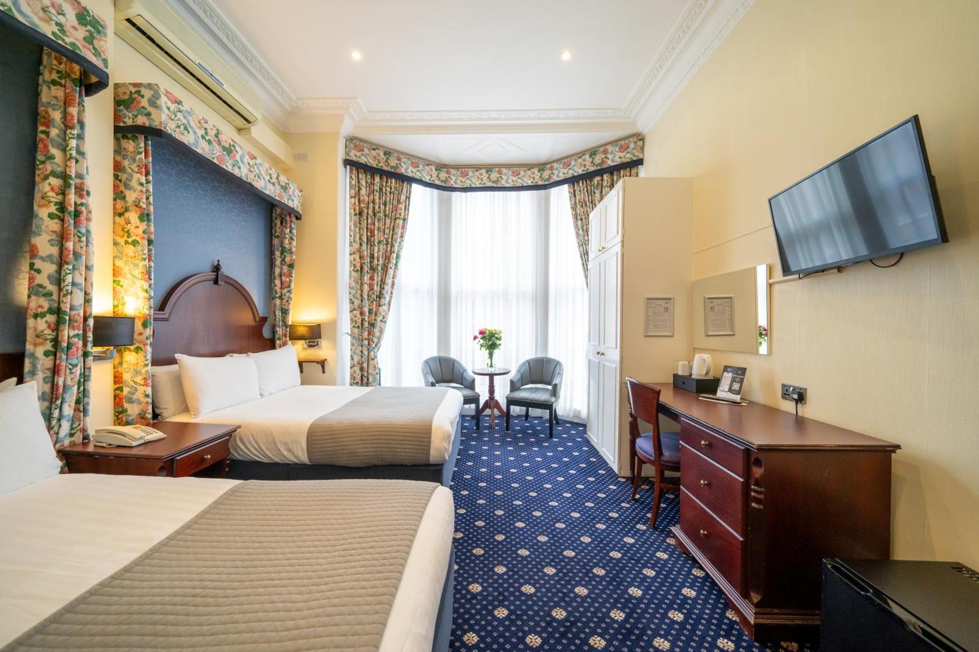 Hotel La Place Лондон Екстериор снимка
