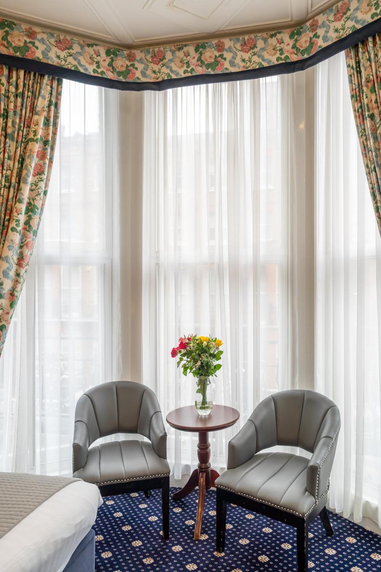 Hotel La Place Лондон Екстериор снимка